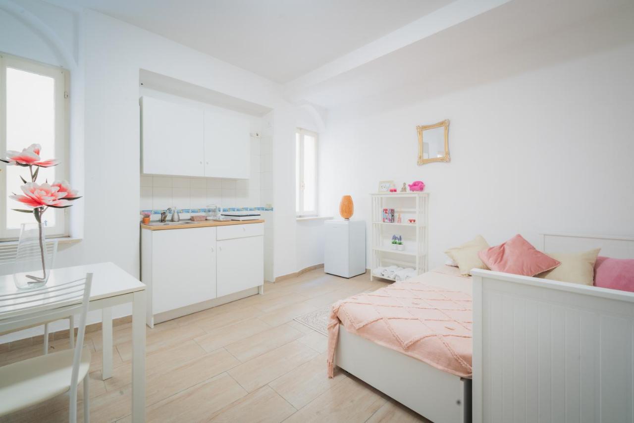 Suite "Castello" Del Garda - Apt Per Coppie Garda Дезенцано-дель-Гарда Екстер'єр фото